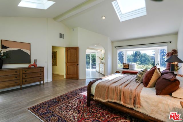 2216 E Live Oak Drive, Los Angeles, CA 90068