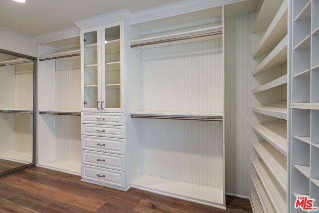 2216 E Live Oak Drive, Los Angeles, CA 90068