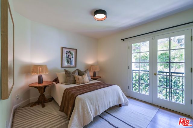 2216 E Live Oak Drive, Los Angeles, CA 90068