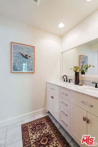 2216 E Live Oak Drive, Los Angeles, CA 90068