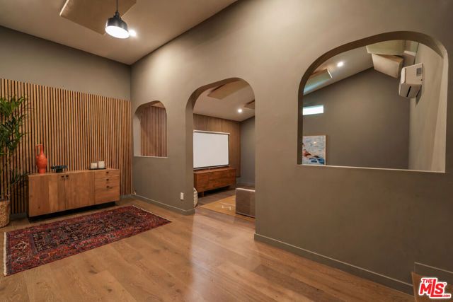 2216 E Live Oak Drive, Los Angeles, CA 90068
