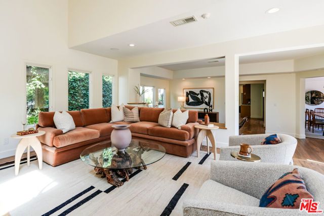 2216 E Live Oak Drive, Los Angeles, CA 90068