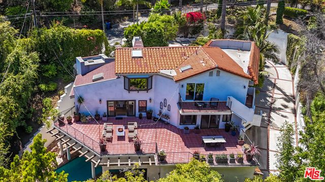 2216 E Live Oak Drive, Los Angeles, CA 90068