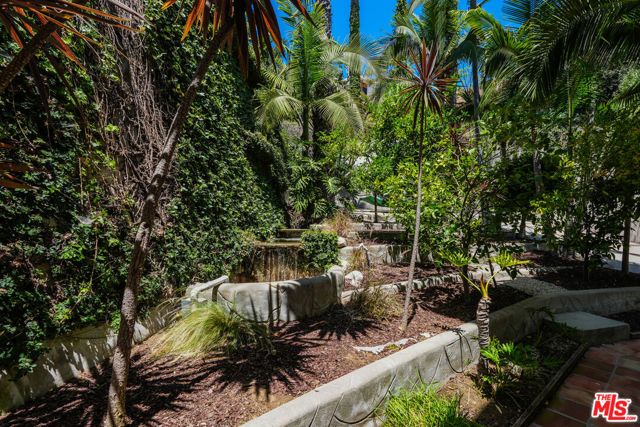 2216 E Live Oak Drive, Los Angeles, CA 90068