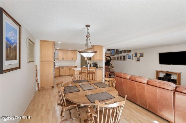 7604 Highlander Drive, Anchorage, AK 99518