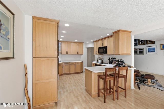 7604 Highlander Drive, Anchorage, AK 99518