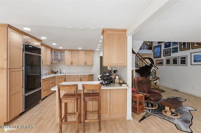 7604 Highlander Drive, Anchorage, AK 99518