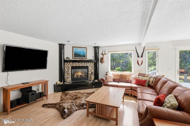 7604 Highlander Drive, Anchorage, AK 99518