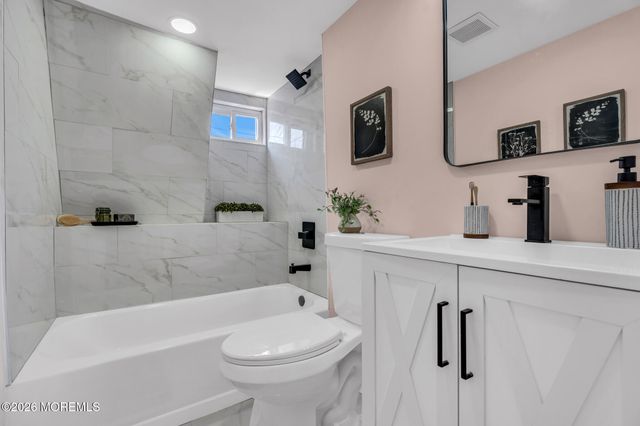 248 Thompson Avenue, Middletown, NJ 07748