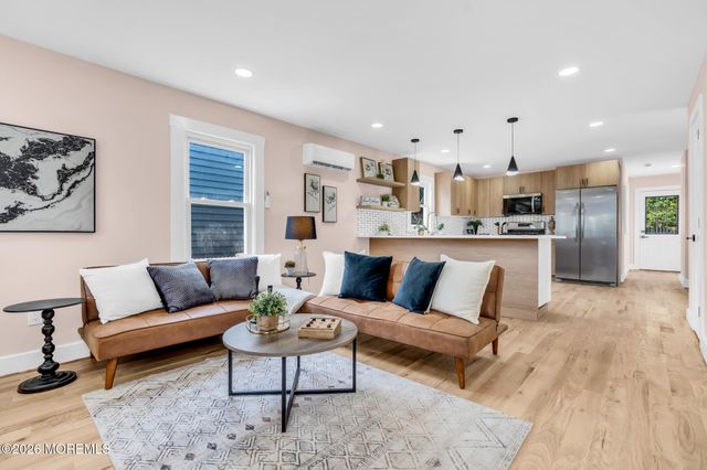 248 Thompson Avenue, Middletown, NJ 07748