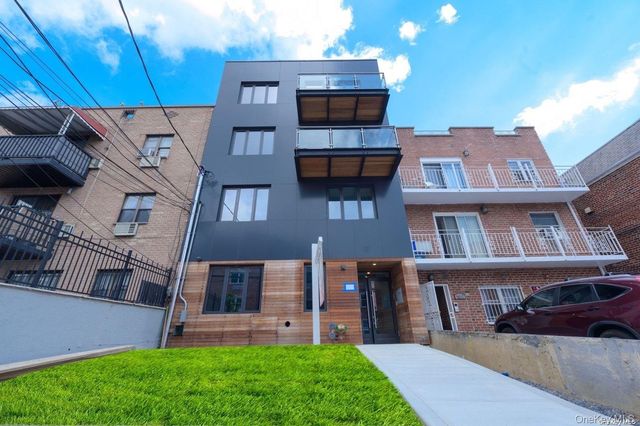 56-15 Van Cleef Street, Corona, NY 11368