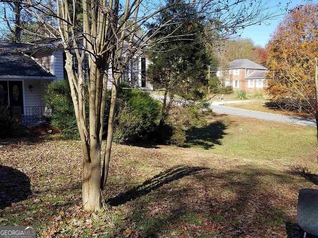 4077 Linda Lane SW, Lilburn, GA 30047