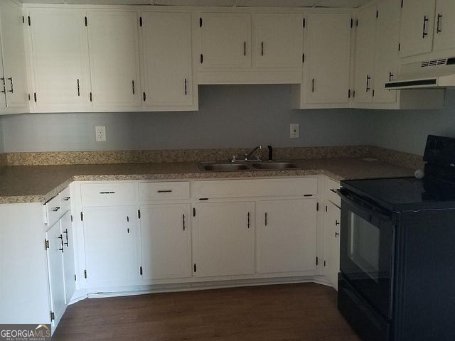 4077 Linda Lane SW, Lilburn, GA 30047