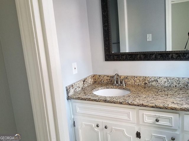 4077 Linda Lane SW, Lilburn, GA 30047