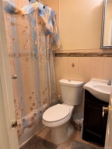 21924 Alecia Avenue, Laurelton, NY 11413