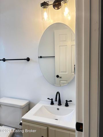 8207 Damascus Cir D1, Louisville, KY 40228