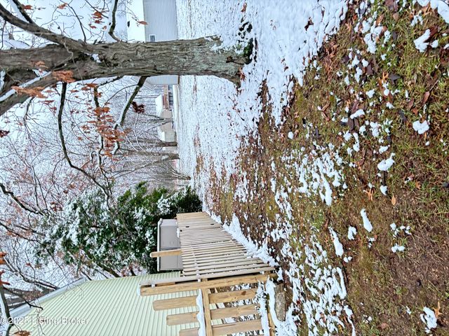 8207 Damascus Cir D1, Louisville, KY 40228