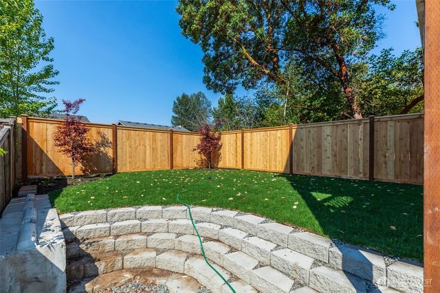 3330 58th Avenue NE, Tacoma, WA 98422
