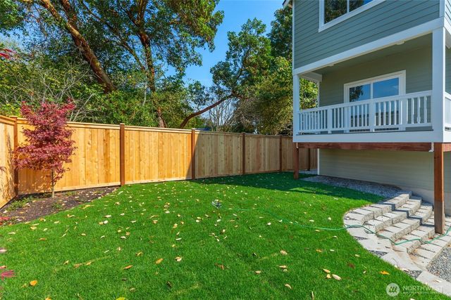 3330 58th Avenue NE, Tacoma, WA 98422