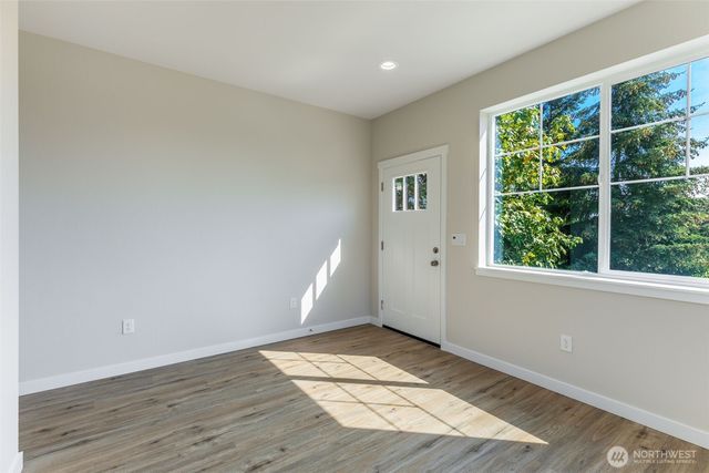 3330 58th Avenue NE, Tacoma, WA 98422