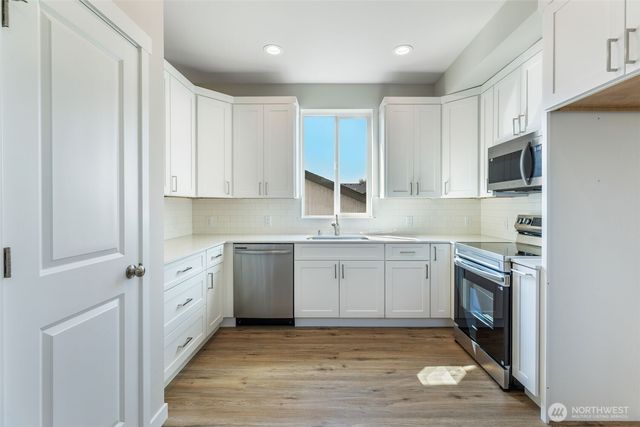 3330 58th Avenue NE, Tacoma, WA 98422