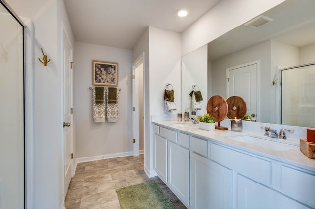 225 Hazel Ln, Lebanon, TN 37087