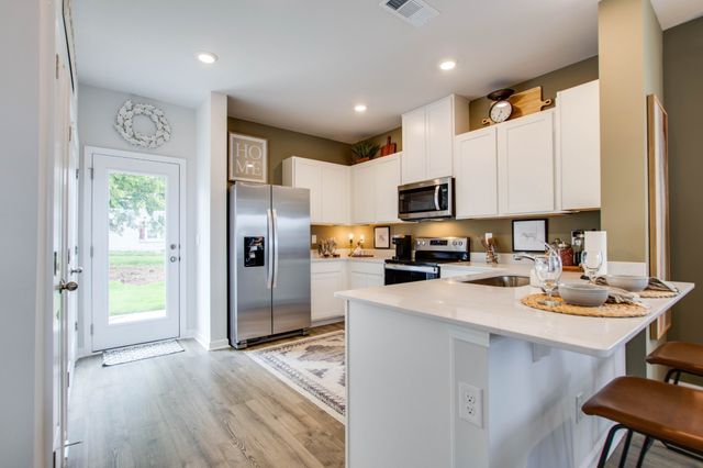 225 Hazel Ln, Lebanon, TN 37087