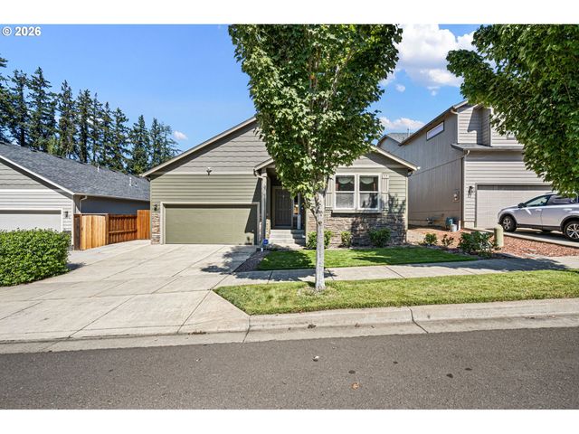 5460 PINEHURST St, Springfield, OR 97478