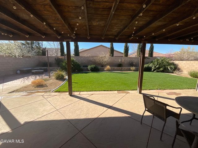 6126 W Avenue K1, Lancaster, CA 93536