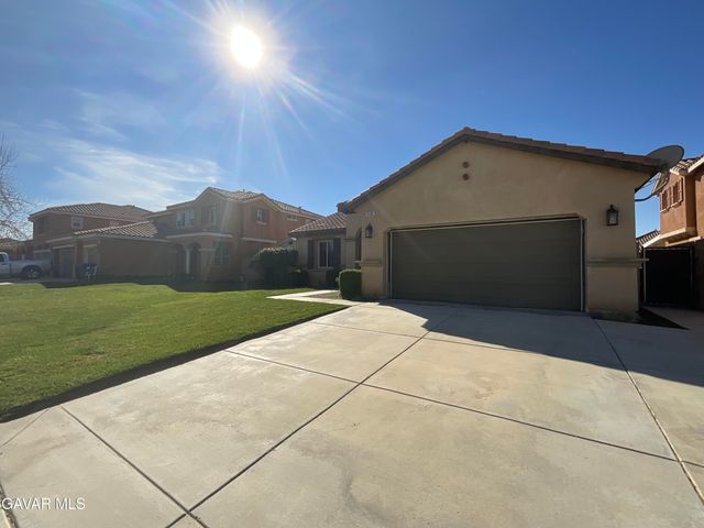 6126 W Avenue K1, Lancaster, CA 93536