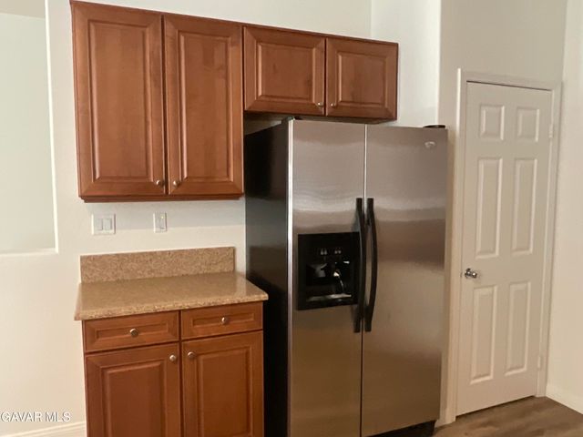 6126 W Avenue K1, Lancaster, CA 93536