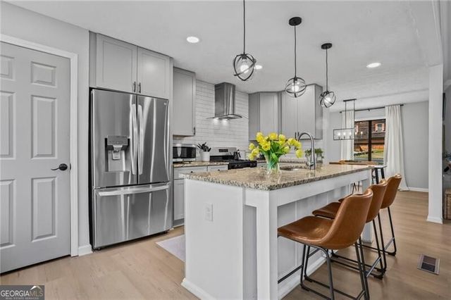 3065 Sumit Wood Drive NW, Kennesaw, GA 30152