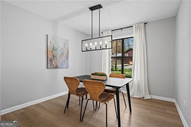 3065 Sumit Wood Drive NW, Kennesaw, GA 30152