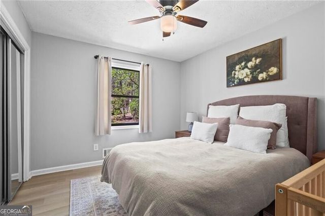 3065 Sumit Wood Drive NW, Kennesaw, GA 30152