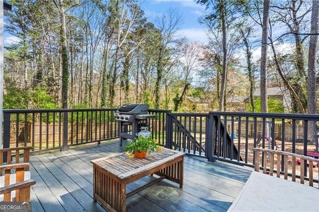 3065 Sumit Wood Drive NW, Kennesaw, GA 30152