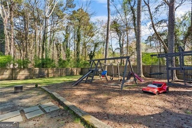 3065 Sumit Wood Drive NW, Kennesaw, GA 30152