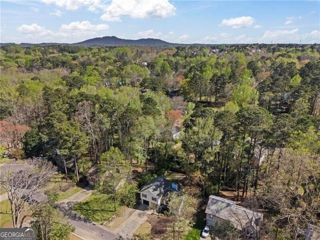 3065 Sumit Wood Drive NW, Kennesaw, GA 30152