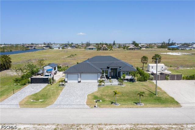 1715 NW 42nd PL, Cape Coral, FL 33993