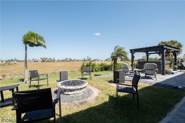 1715 NW 42nd PL, Cape Coral, FL 33993