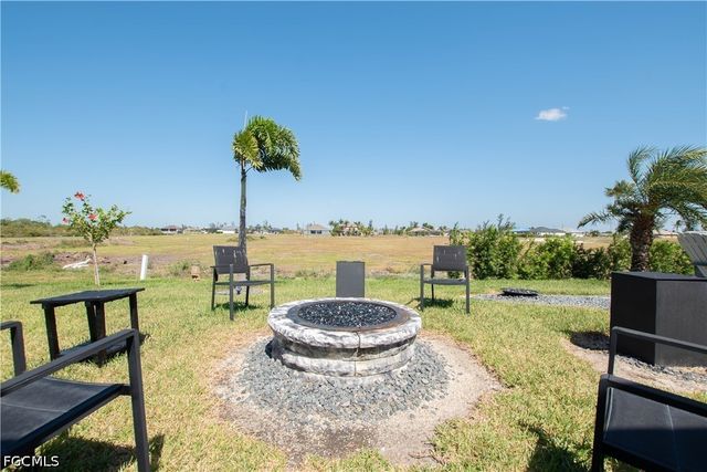 1715 NW 42nd PL, Cape Coral, FL 33993