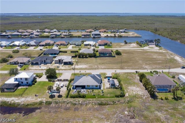 1715 NW 42nd PL, Cape Coral, FL 33993