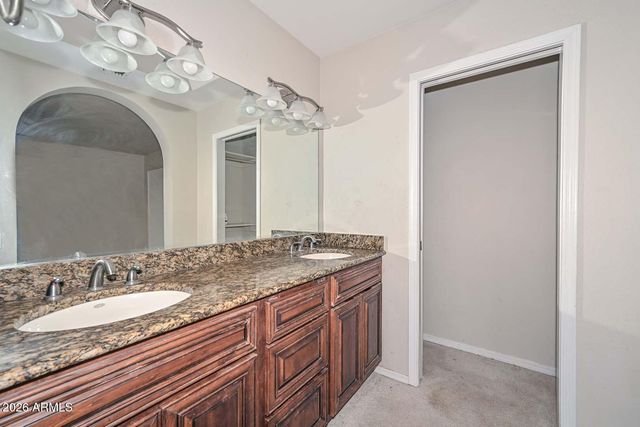 14 E PIUTE Avenue, Phoenix, AZ 85024