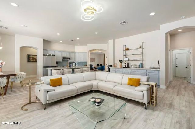 26711 N 24th Avenue, Phoenix, AZ 85085