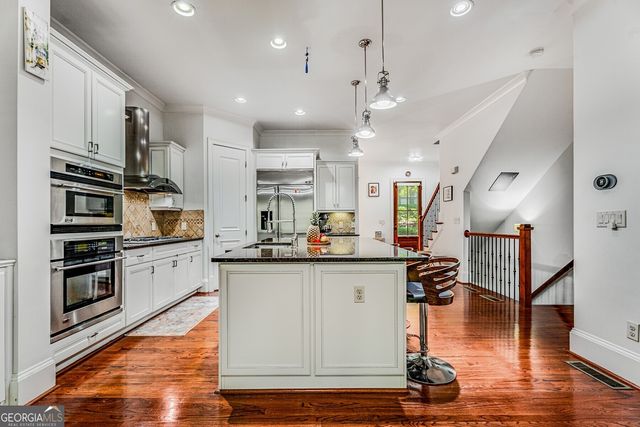 395 Laurent Street NW 6, Atlanta, GA 30318