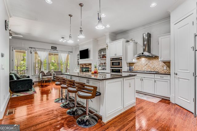 395 Laurent Street NW 6, Atlanta, GA 30318
