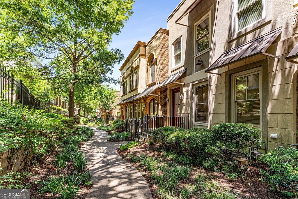 395 Laurent Street NW 6, Atlanta, GA 30318