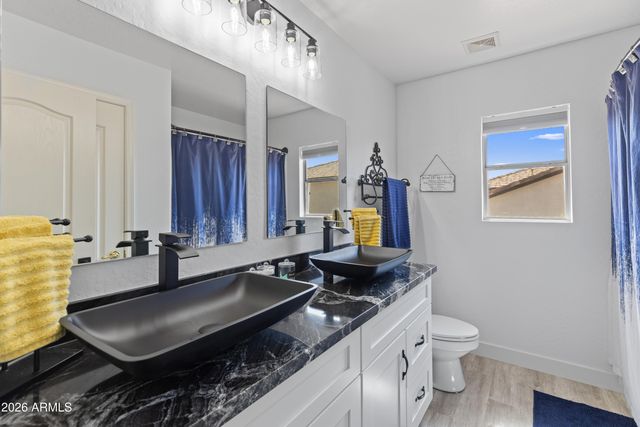 1694 E MEAD Drive, Chandler, AZ 85249