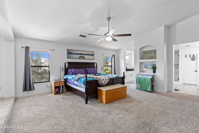 1694 E MEAD Drive, Chandler, AZ 85249