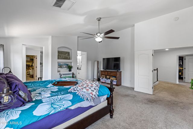 1694 E MEAD Drive, Chandler, AZ 85249