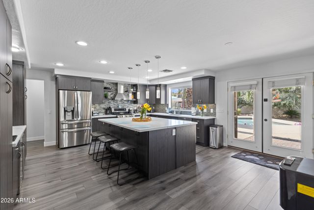 1694 E MEAD Drive, Chandler, AZ 85249